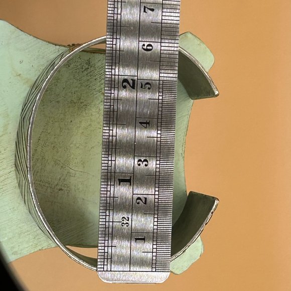 Vintage Modernist Hand Wrought Silver Tone Wide Cuff Bracelet Rustic Boho - Picture 6 of 6